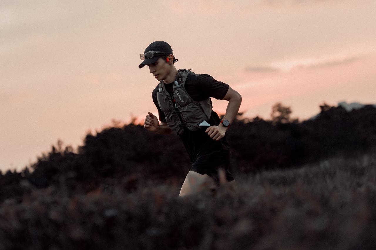 How to Choose a Running Watch: Suunto Run vs. Suunto Race S