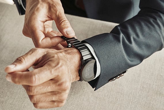 Suunto expands award-winning Suunto 9 Peak collection with a new premium model